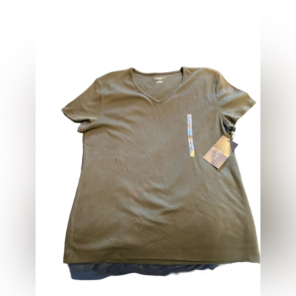 Sonoma Women’s Tee (Large - NWT) 🖤